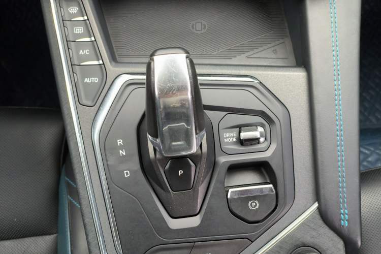 Used Lynk & Co 05 2020 2.0TD Two-Wheel Drive Shine Halo
