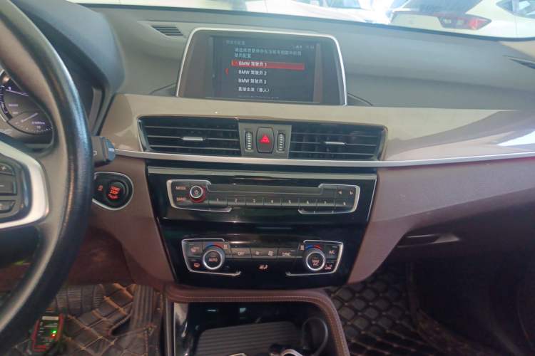 Used BMW X1 2019 sDrive18Li Premium Edition Audio And AC Panel