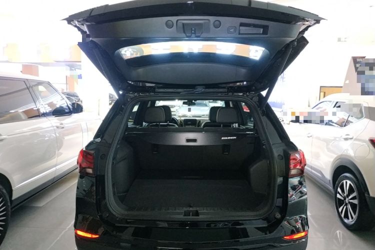 Used Chevrolet Equinox 2021 550T RS Smart Boundary-Pushing Edition Trunk