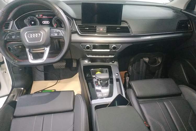 Used Audi Q5L 2021 40 TFSI Fashion Dynamic Model
