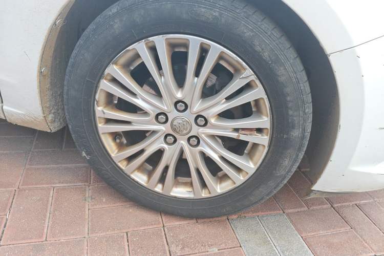 Used Buick GT 2015 15N Automatic Elite Version
