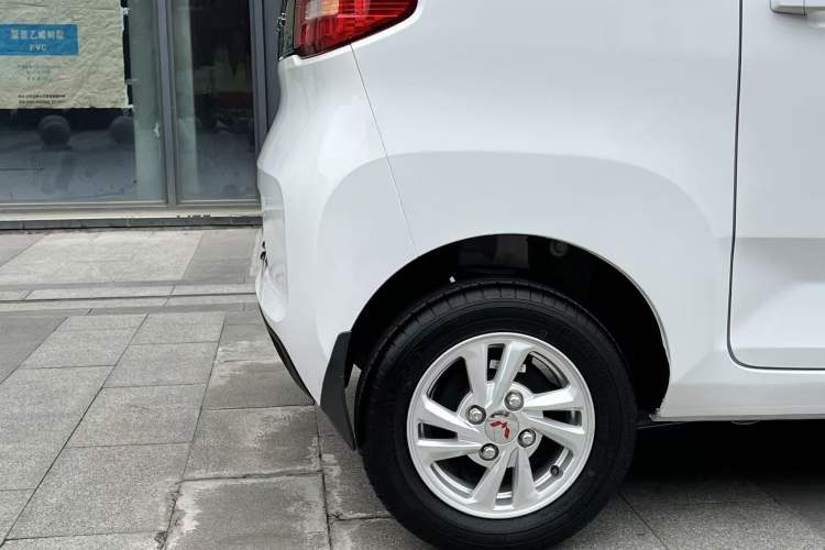 Used Wuling Hongguang MINIEV 2020 Freedom Version Lithium Iron Phosphate Right Rear Wheel Hub