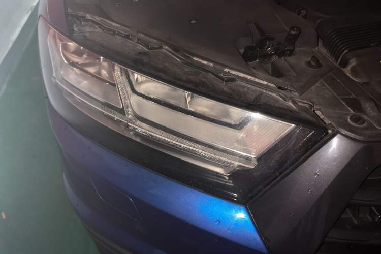 Used Audi Q7 2016 40 TFSI Comfort Model
