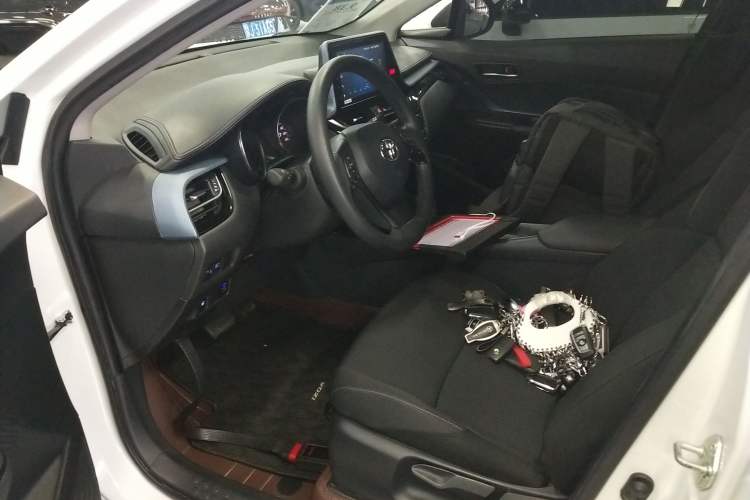 Used Toyota IZOA 2022 2.0L Yixing Version
