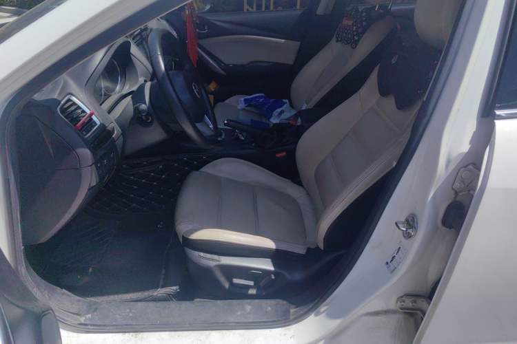 Used Mazda Atenza 2015 2.0L Blue Sky Luxury Edition