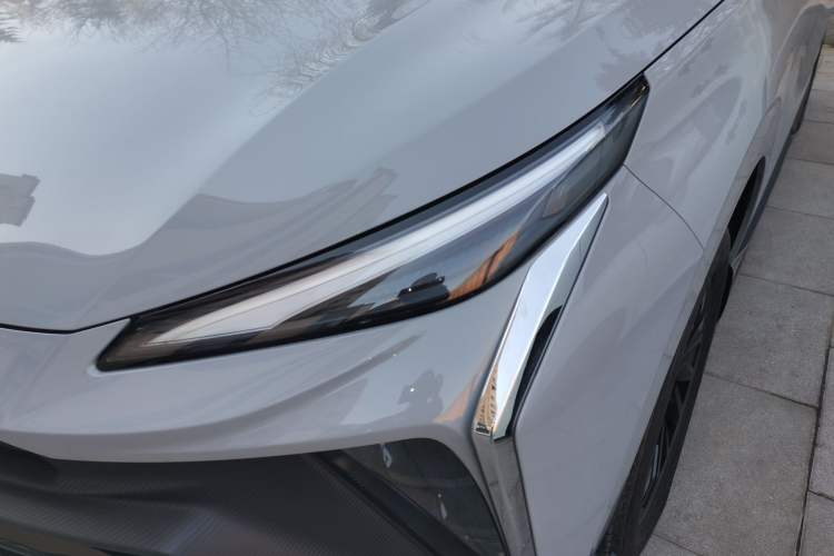 Used FORTHING T5 EVO 2024 1.5TD DCT Starry Edition
