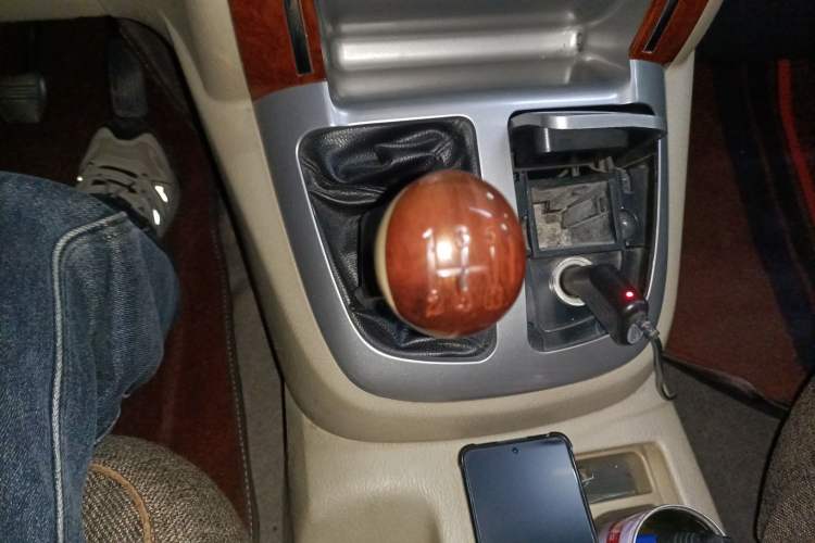 Used Foton MP-X E 2014 2.4L Wealth Express Comfort Edition 4G69