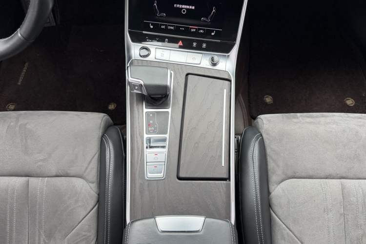 Used Audi A6L 2023 Revised Edition 45 TFSI quattro Prestige Dynamic Version Gear Lever