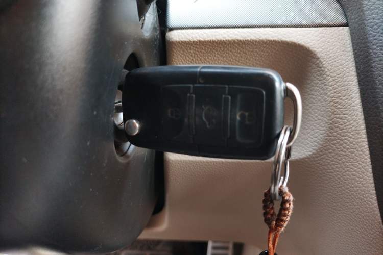 Used Volkswagen Sagitar 2010 1.4 TSI Automatic Tech Edition Vehicle Key