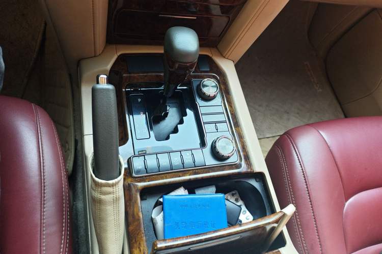 Used Toyota Land Cruiser 2018 4.0 Iron-Wheel Refrigerator Basic Version with No Electric Base Middle East Market