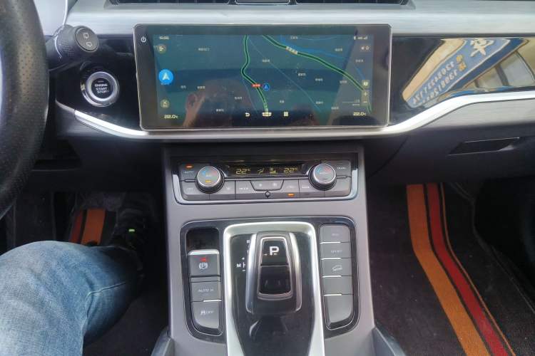 Used Geely Auto Emgrand X7 Sport 2022 1.8TD DCT Zhiya Trim