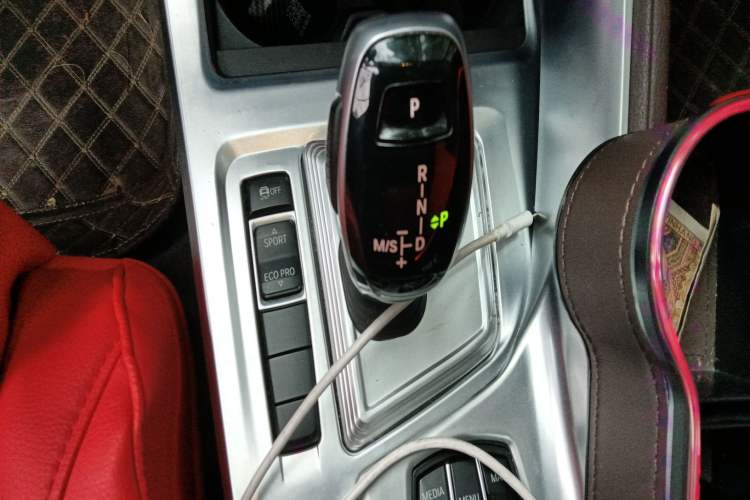 Used BMW X1 2020 sDrive25Li Leading Model Gear Lever