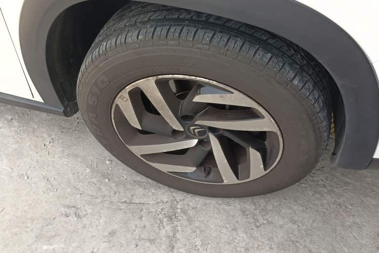 Used Citroen C3-XR 2015 1.6THP Automatic Pioneer Model Right Front Wheel Hub