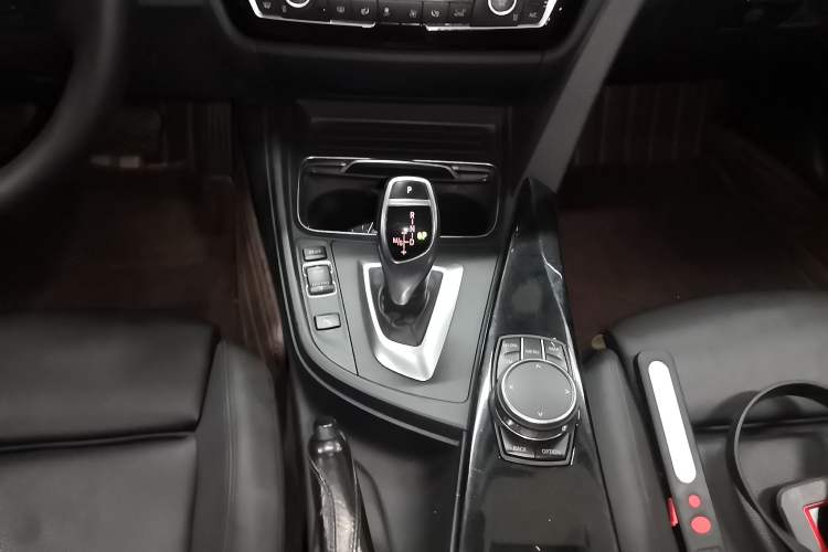 Used BMW 3 Series 2018 320Li Leading Model M Sport Package
