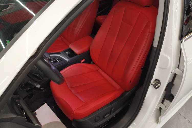 Used Audi A4L 2019 40 TFSI Ambition Version China V Left Front Seat