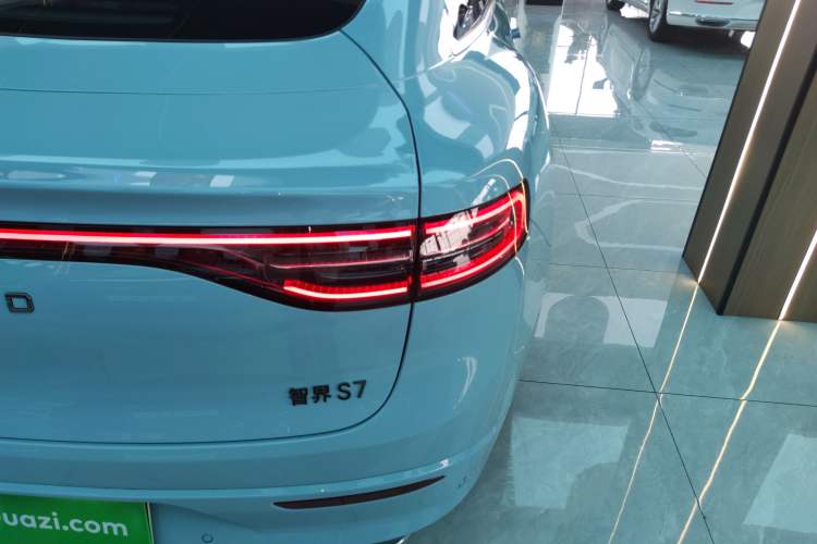 Used Hima Luxeed S7 2024 Ultra Four-Wheel Drive Flagship Edition Exterior 3