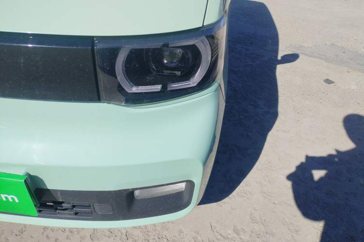 Used Wuling Hongguang MINIEV 2021 Macaron Fashion Model Lithium Iron Phosphate
