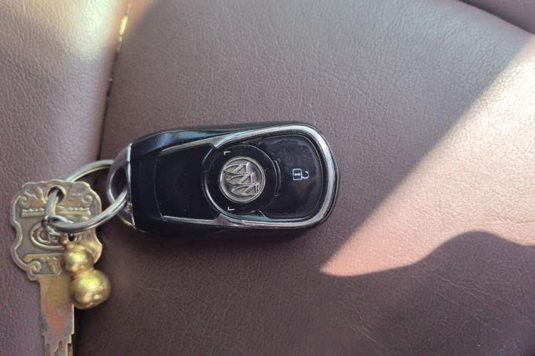 Used Buick Envision 2015 20T Four-Wheel Drive Elite Model Vehicle Key