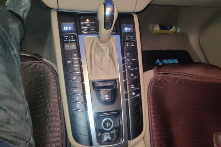 Used Porsche Macan 2016 Macan 2.0T Gear Lever