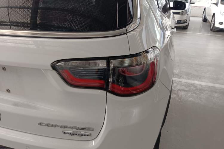 Used Jeep Compass 2017 200T Automatic Family Edition
