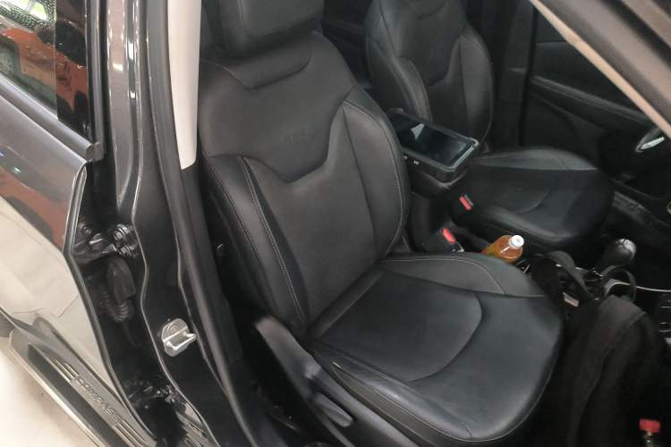 Used Jeep Compass 2017 200T Automatic Family Edition