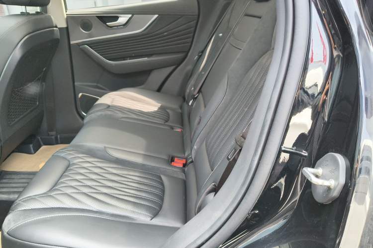 Used Hongqi HS5 2023 2.0T Four-Wheel Drive Flagship Pro Edition Left Rear Seat