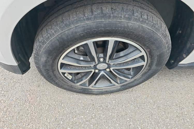 Used Geely Auto Vision X6 2019 1.4T CVT 4G Connected Luxury Version China VI Standard
