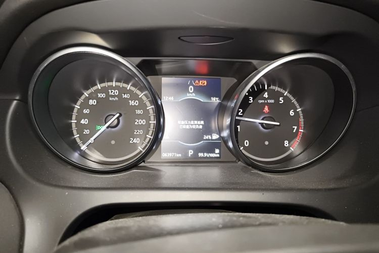 Used Land Rover Discovery Sport 2018 240 PS SE Version Instrument Cluster