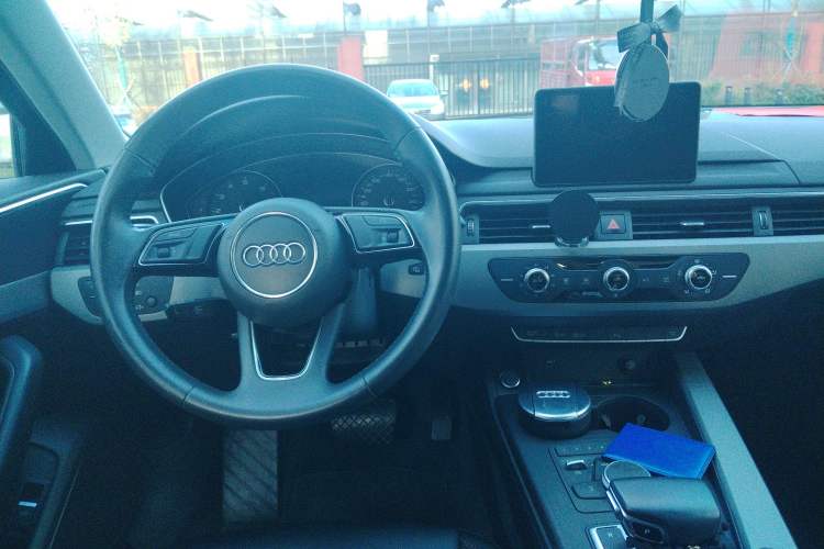 Used Audi A4L 2019 40 TFSI Ambition China VI