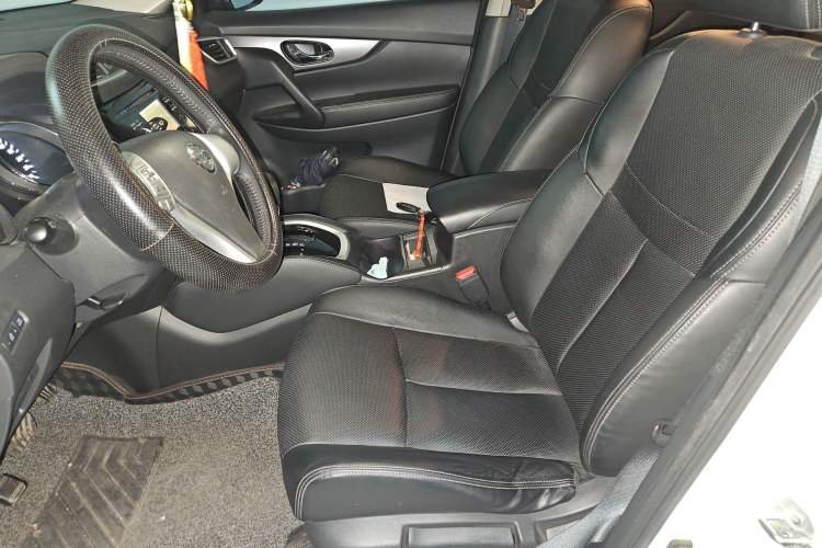 Used Nissan X-Trail 2015 2.0L CVT Comfort MAX Edition 2WD
