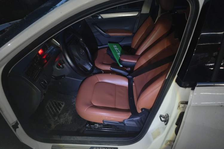 Used Volkswagen Santana 2013 1.6L Automatic Comfort Edition Left Front Seat