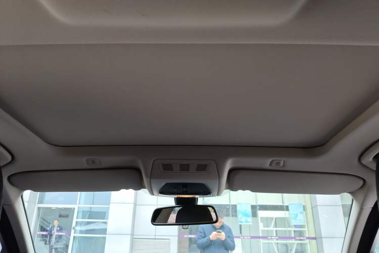 Used BMW 5 Series 2017 525Li Luxury Design Package
