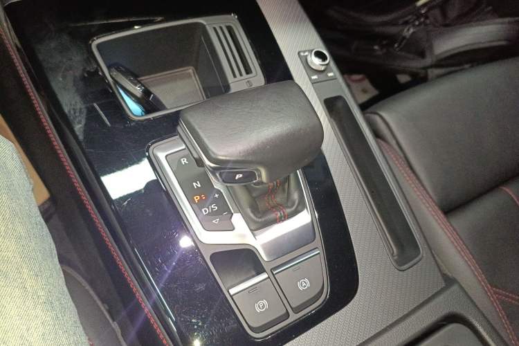 Used Audi Q5L 2022 40T RS Package Performance Model
