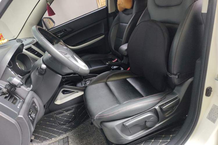 Used CHANGAN CS35 2016 1.6L Automatic Luxury Model China IV Standard
