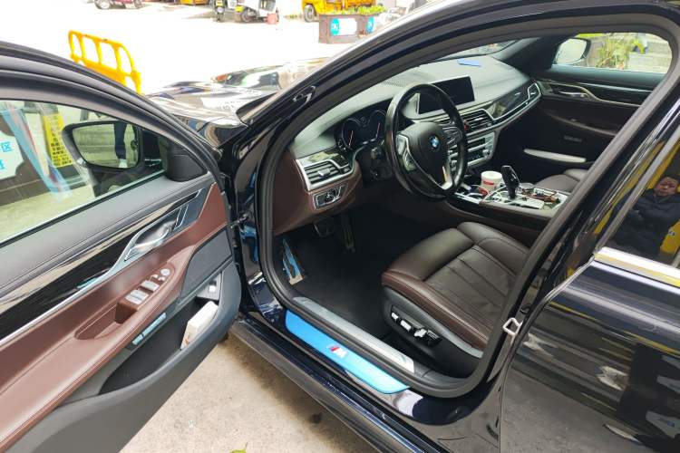Used BMW 7 Series 2018 730Li Leading Model M Sport Package