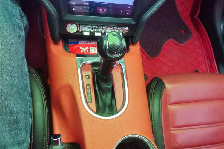 Used Ford Mustang 2015 2.3T Automatic U.S.-Spec Version
