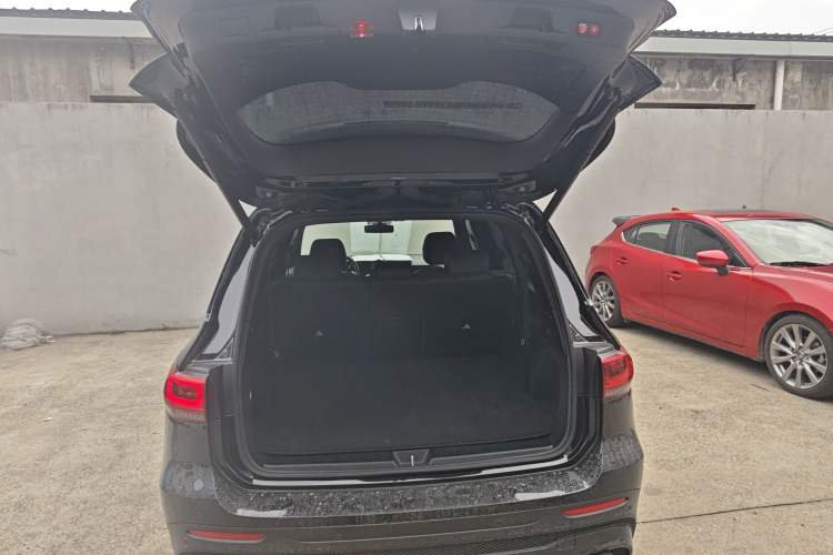 Used Mercedes-Benz GLB AMG 2022 AMG GLB 35 4MATIC Trunk