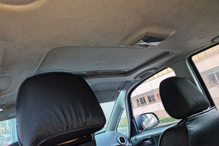 Used Suzuki SX4 2011 Revised Version 1.6L Automatic Sport Edition
