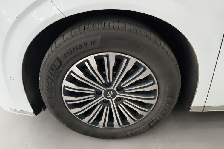 Used BYD Xia 2025 DM-i 1.5T 180km Beyond Edition
