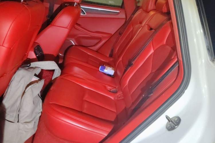 Used Porsche Macan 2017 Macan 2.0T Left Rear Seat