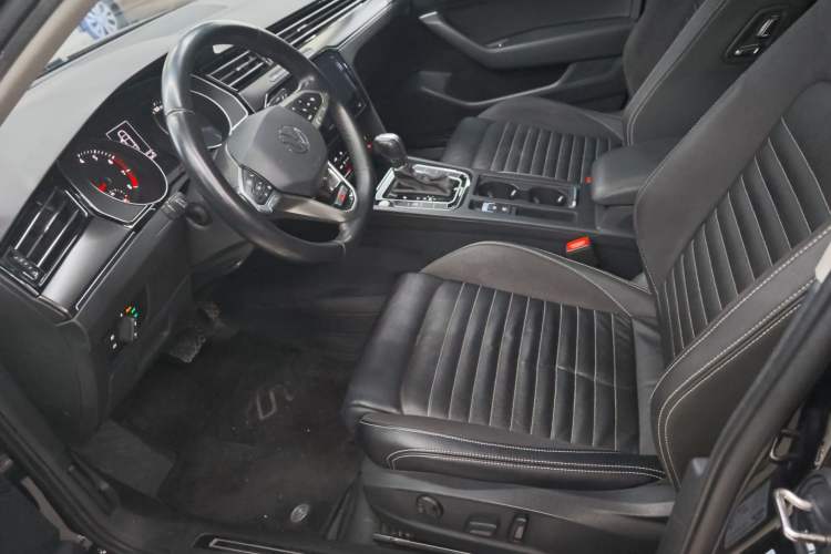 Used Volkswagen Magotan 2020 330TSI DSG Luxury Edition
