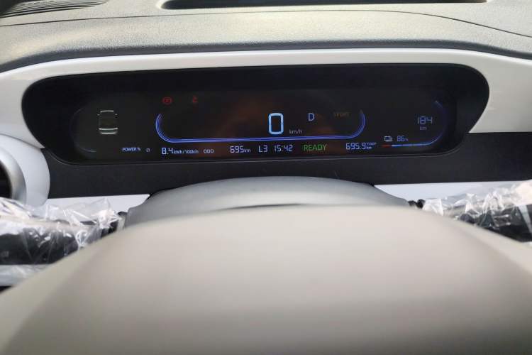 Used Geely Galaxy Panda 2025 210 km – Yuanqi Bear
