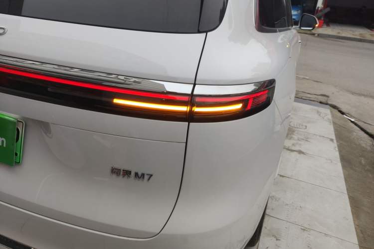 Used Hima AITO M7 2026 Model Range-Extending Ultra All-Wheel Drive 6-Seater Version