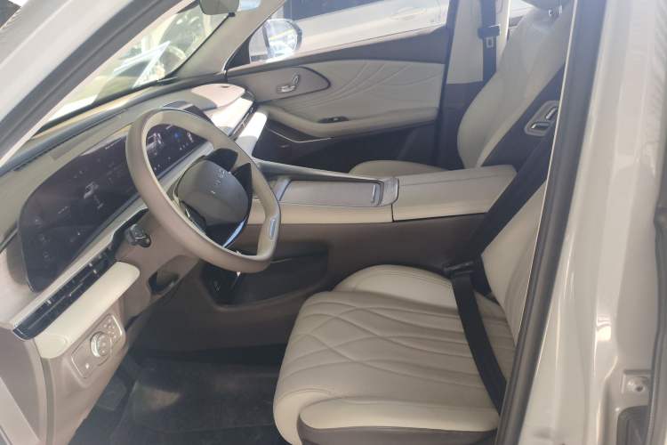 Used EXEED Stellar C-DM 2024 1.5T Long-Range Pro