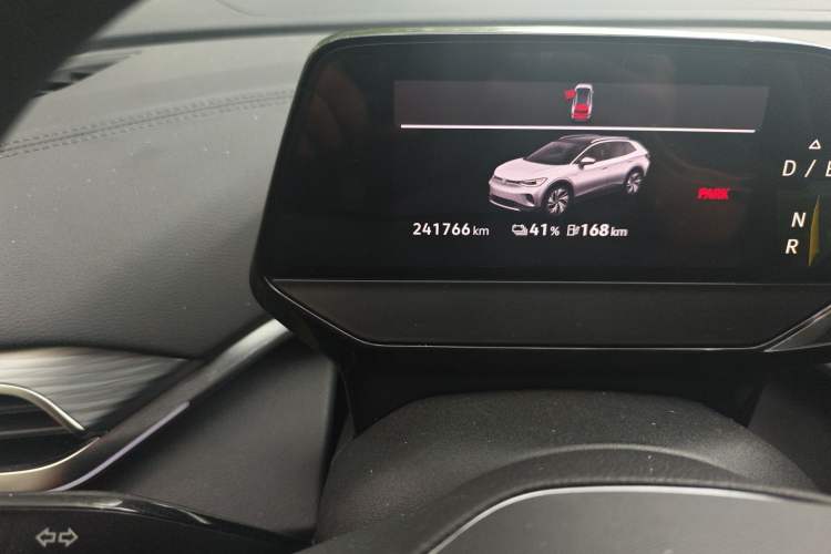 Used Volkswagen ID.4 CROZZ 2022 Long-Range PURE+ Edition Odometer Close Up