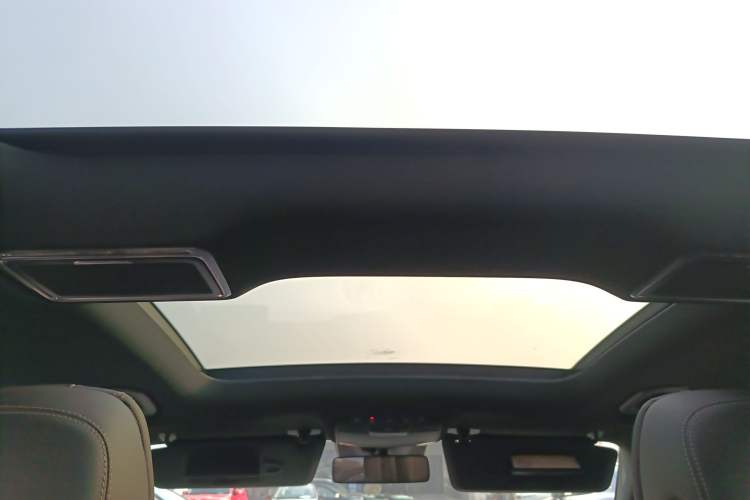 Used Mercedes-Benz GLC 2022 GLC 300 L 4MATIC Dynamic Edition Prestige Model