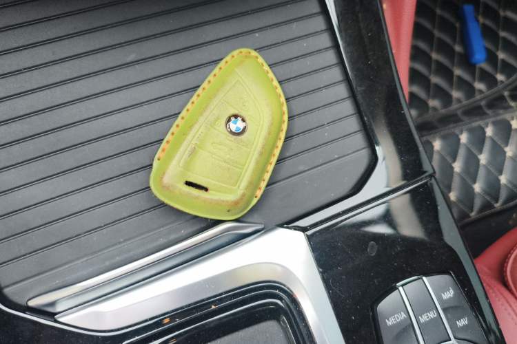 Used BMW X4 2021 xDrive 25i M Sport Package Vehicle Key