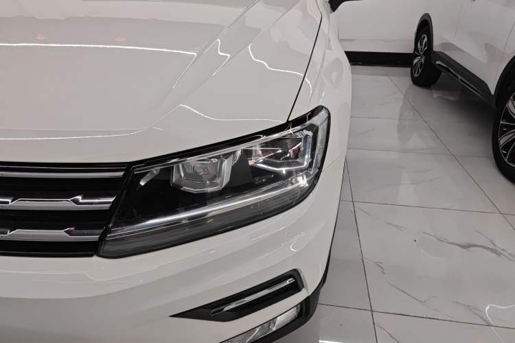 Used Volkswagen Tiguan L 2019 Updated Version 330TSI Automatic Two-Wheel Drive Panoramic Comfort Edition China VI Standard