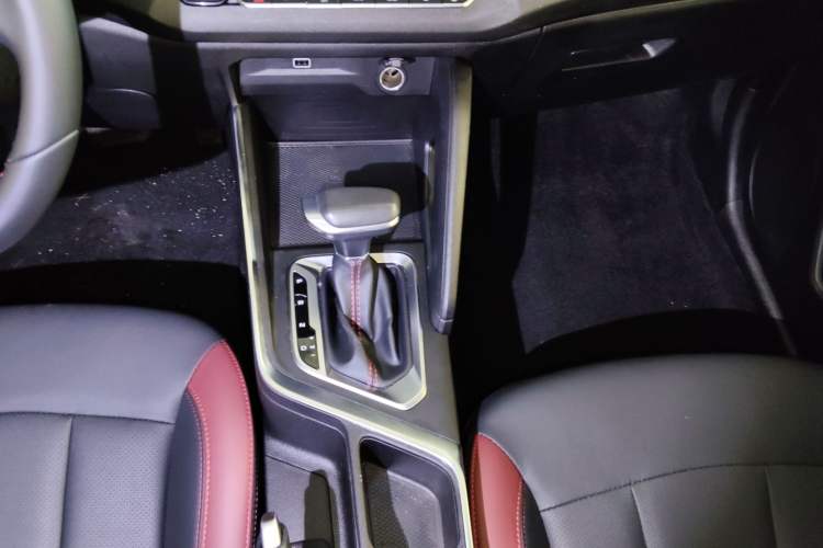 Used Geely Auto Vision X3 2021 PRO 1.5L CVT Deluxe Model
