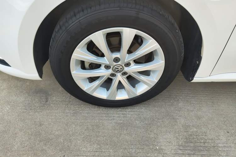 Used Volkswagen Lavida 2017 1.6L Automatic Comfort Edition